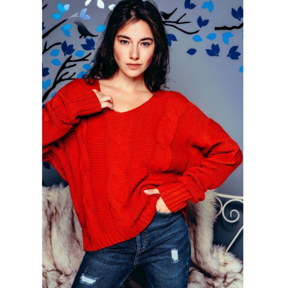 🥳🥳HP🥳🥳 Chunky Red Knit V-Neck Sweater NWT - Picture 5 of 5